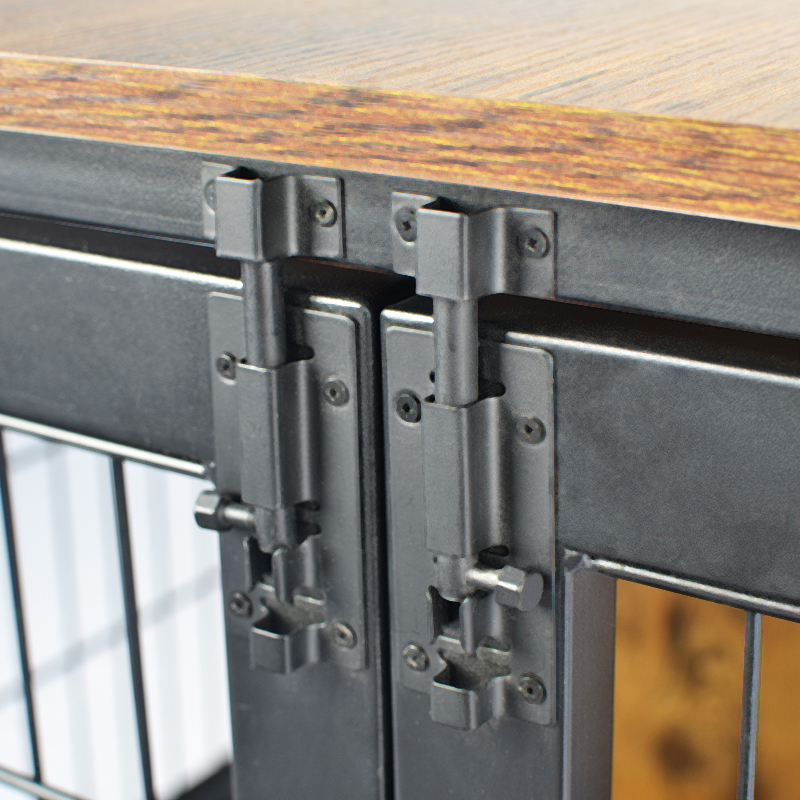 Hundekäfig im Holz Möbelstil mit Rädern Hundekäfig im Holz Möbelstil mit Rädern